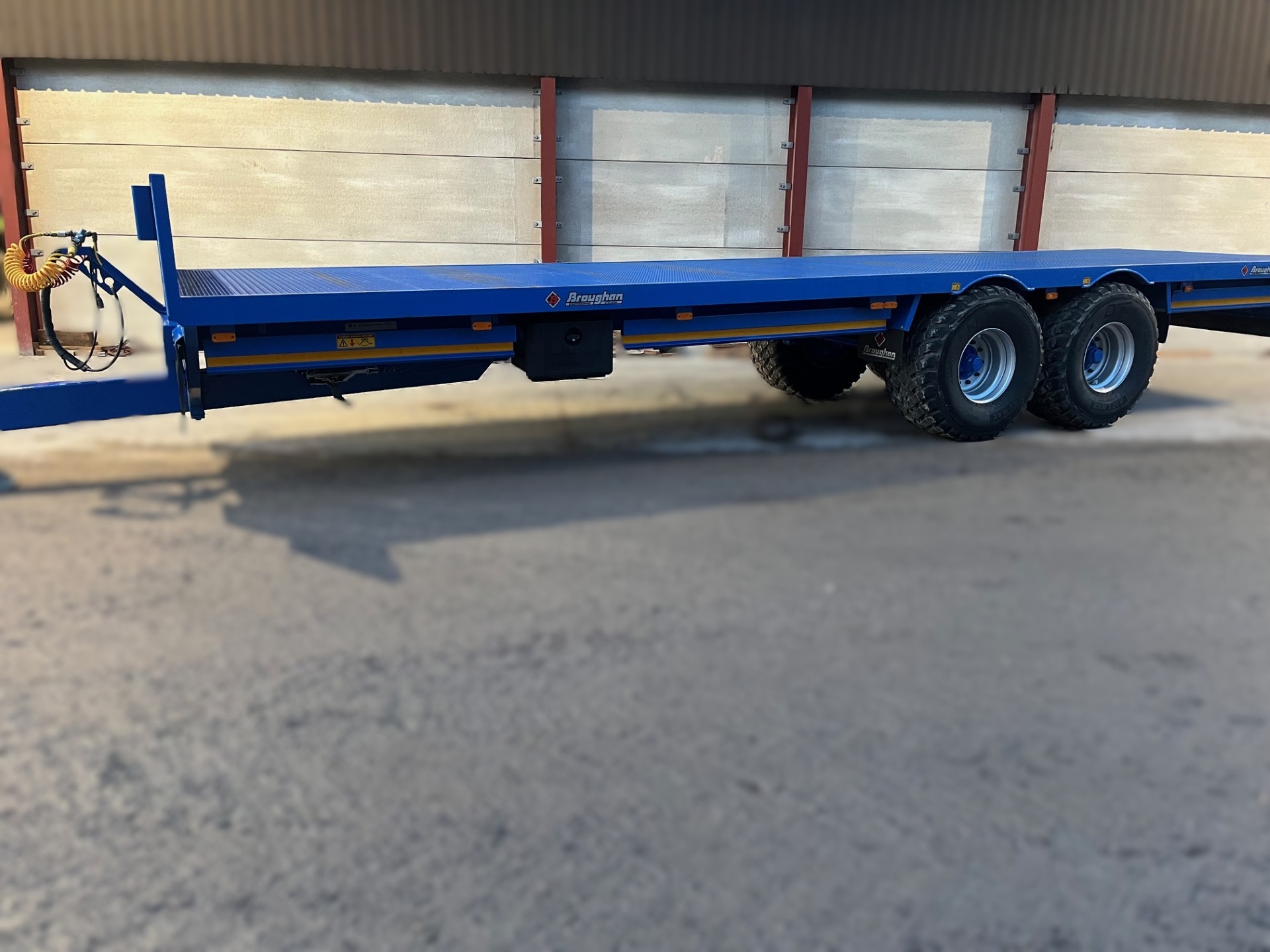 Broughan 32ft flat trailer